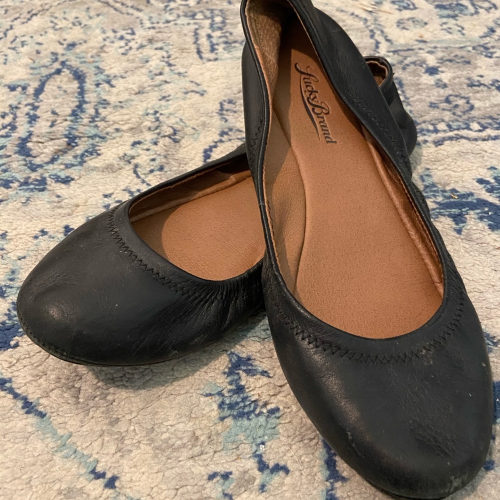 Adorable lucky brand ballet flats